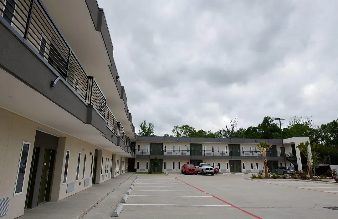 Crystal Inn-1